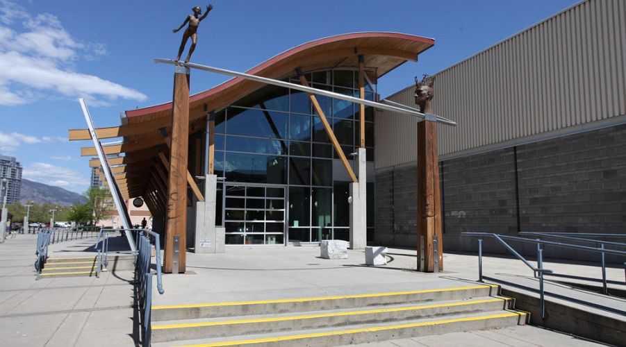 Daily Courier Performance Court